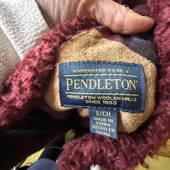 Pendleton Deep Red Teddy Jacket - Picture 10 of 10